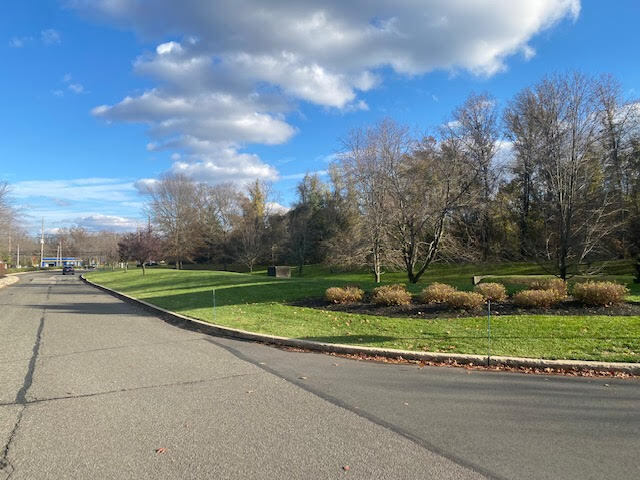 1004 Route 206 Hwy, Montgomery, NJ à vendre - Photo du bâtiment - Image 2 de 7