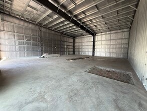 142 John Galt Rd, Santa Rosa Beach, FL for lease Interior Photo- Image 2 of 4