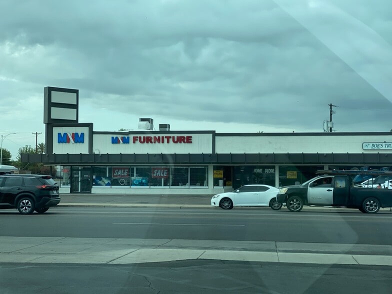 2341 E Indian School Rd, Phoenix, AZ for lease - Building Photo - Image 2 of 4