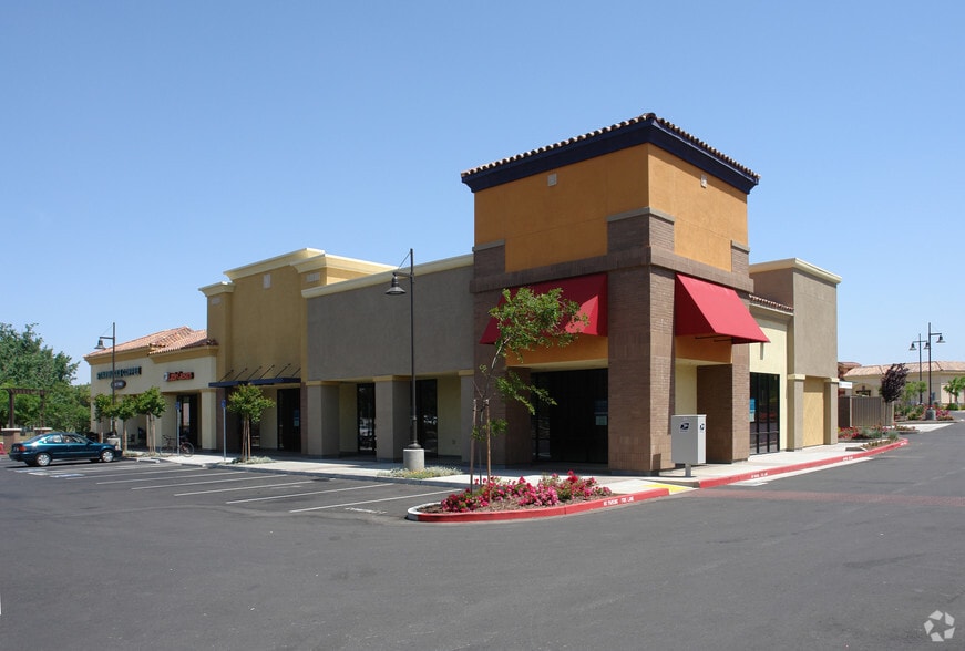 Auburn Blvd, Citrus Heights, CA à louer - Photo du bâtiment - Image 3 de 3