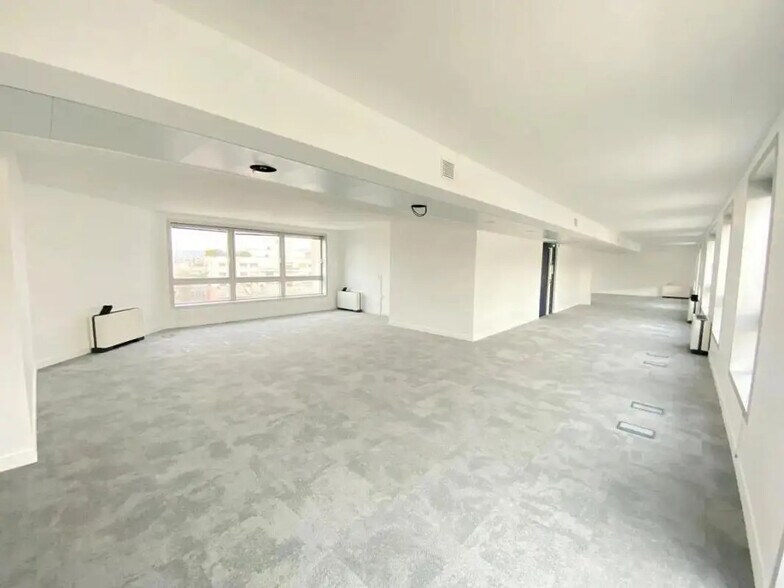 Bureau dans Boulogne-Billancourt à louer - Photo du bâtiment - Image 1 de 4
