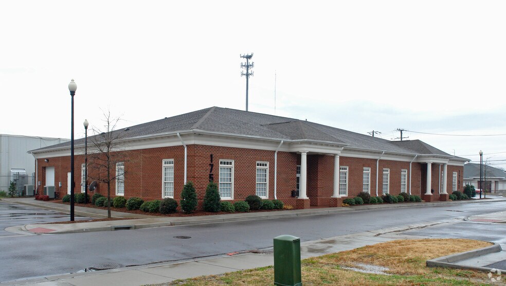 1751 Church St, Norfolk, VA for sale - Primary Photo - Image 1 of 4