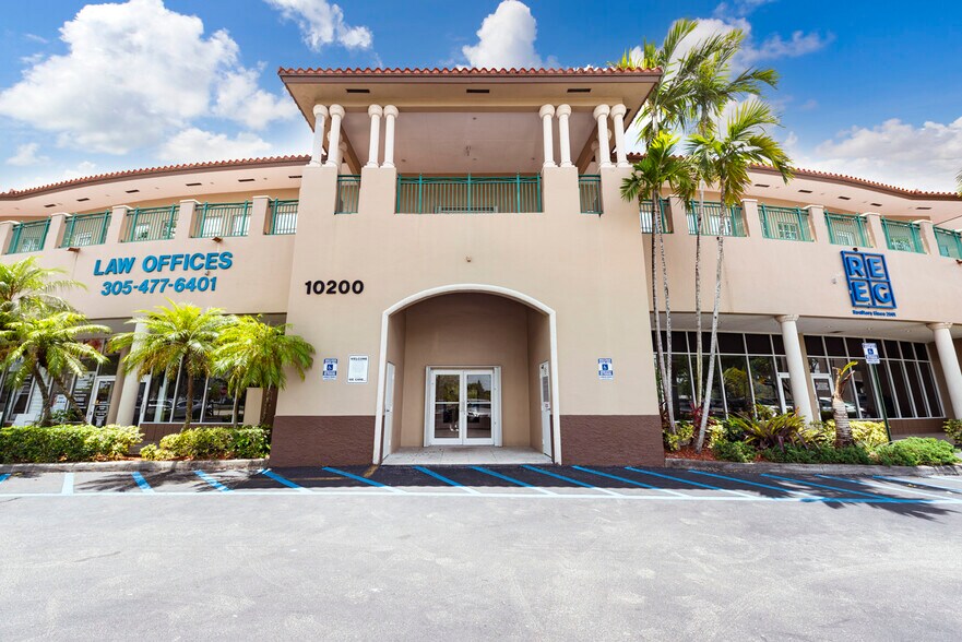 10200 NW 25th St, Doral, FL à vendre - Photo du bâtiment - Image 2 de 56