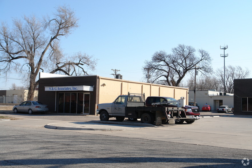 320 S Lulu St, Wichita, KS for sale - Primary Photo - Image 1 of 1