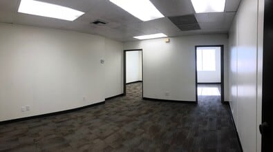 10509 San Diego Mission Rd, San Diego, CA à louer Photo intérieure- Image 2 de 4