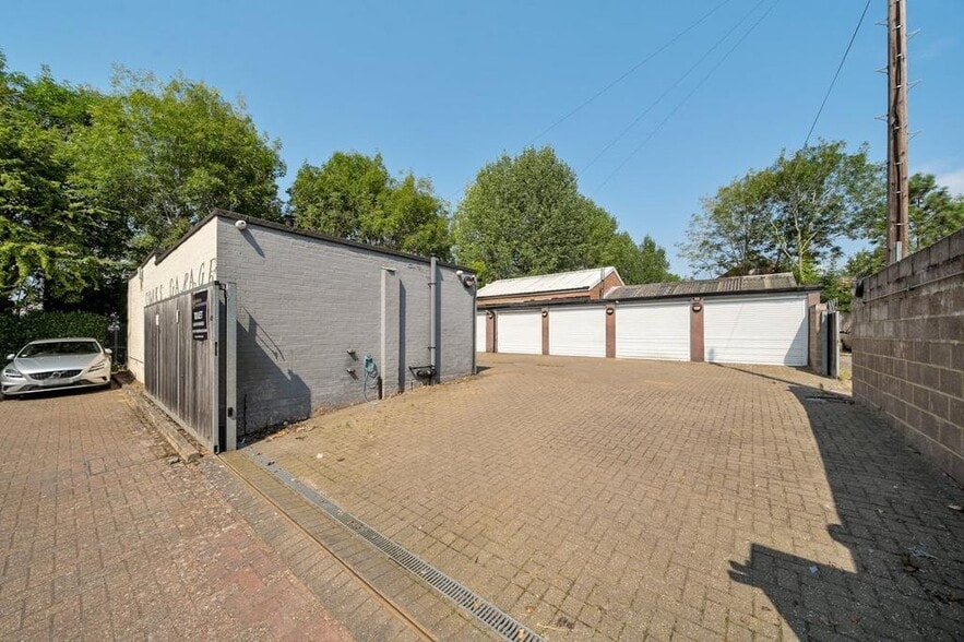 Cooks Garage, Northwood for sale - Building Photo - Image 2 of 8