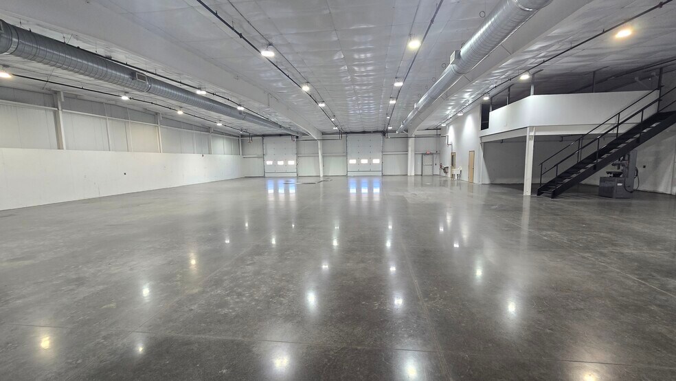 197 Thunder Rd, Mooresville, NC à louer - Photo principale - Image 1 de 37