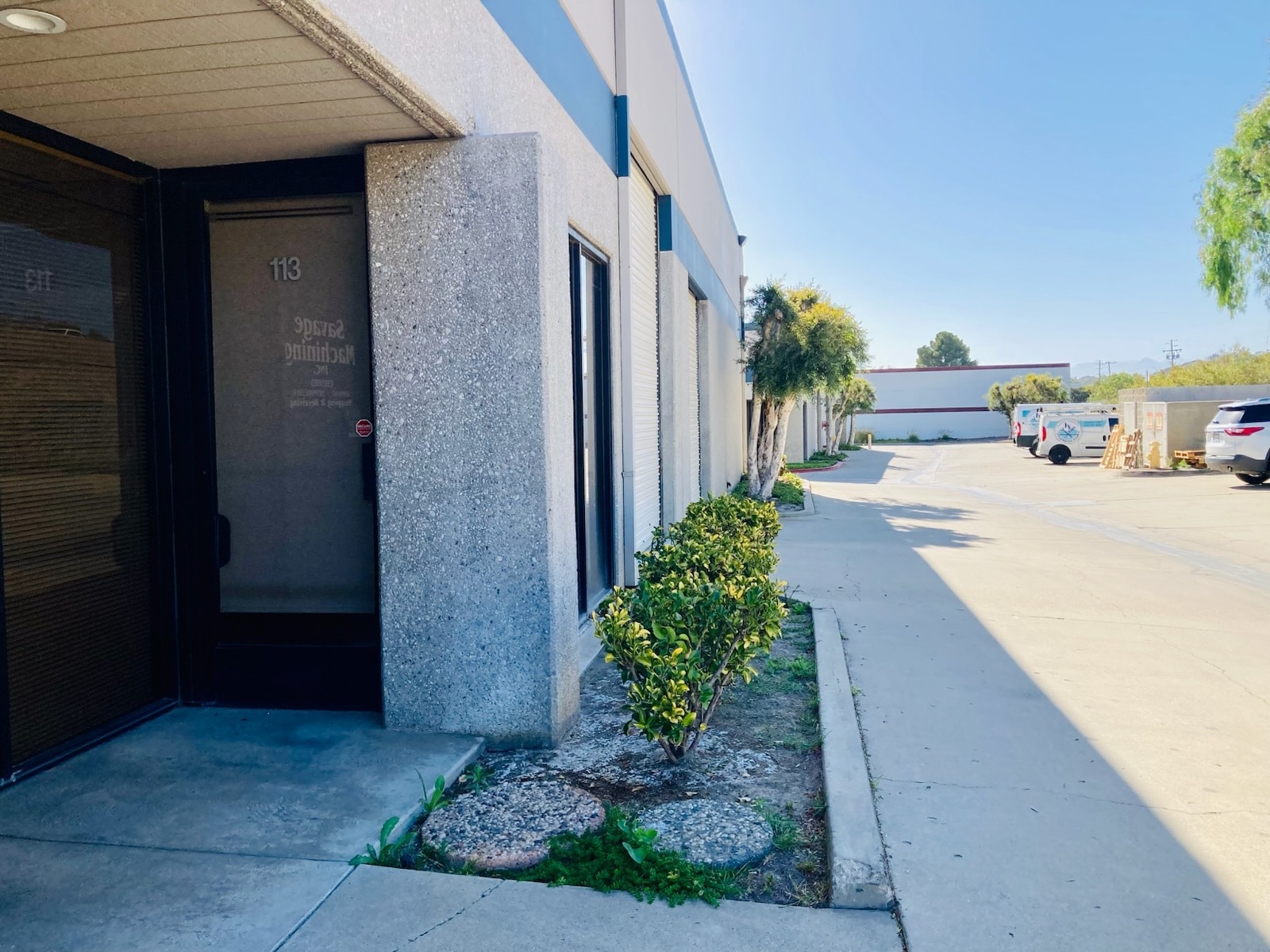 2235 1st St, Simi Valley, CA for lease Building Photo- Image 1 of 5