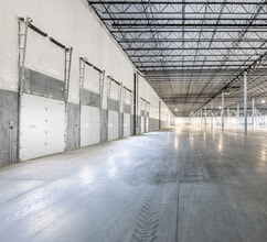 900 Bedford St, Bridgewater, MA à vendre Photo intérieure- Image 1 de 3