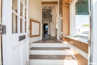 233 5th St, Lacon, IL for lease Interior Photo- Image 1 of 6