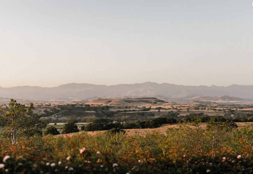 4000 Via Rancheros Rd, Santa Ynez, CA for sale - Building Photo - Image 1 of 15