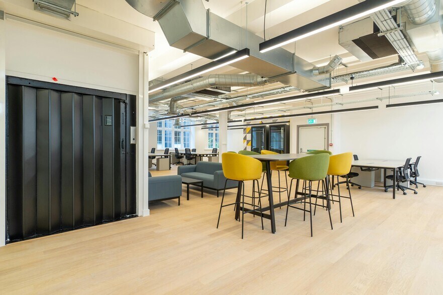 18-21 Corsham St, London for lease - Interior Photo - Image 3 of 18