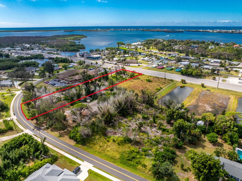 1630 Manor Rd, Englewood, FL for sale - Building Photo - Image 3 of 20