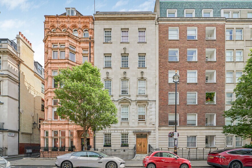 42 Harley St, Londres à louer - Photo du bâtiment - Image 2 de 6