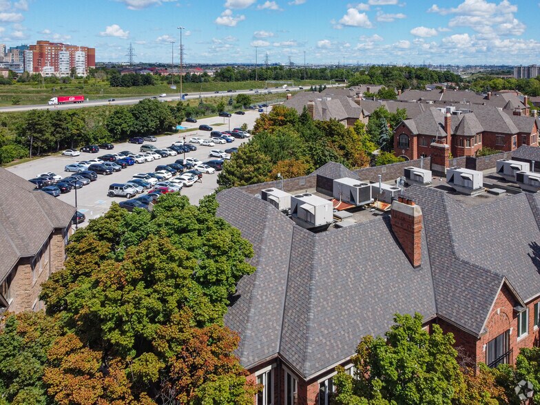 4284 Village Centre Crt, Mississauga, ON for sale - Aerial - Image 3 of 9