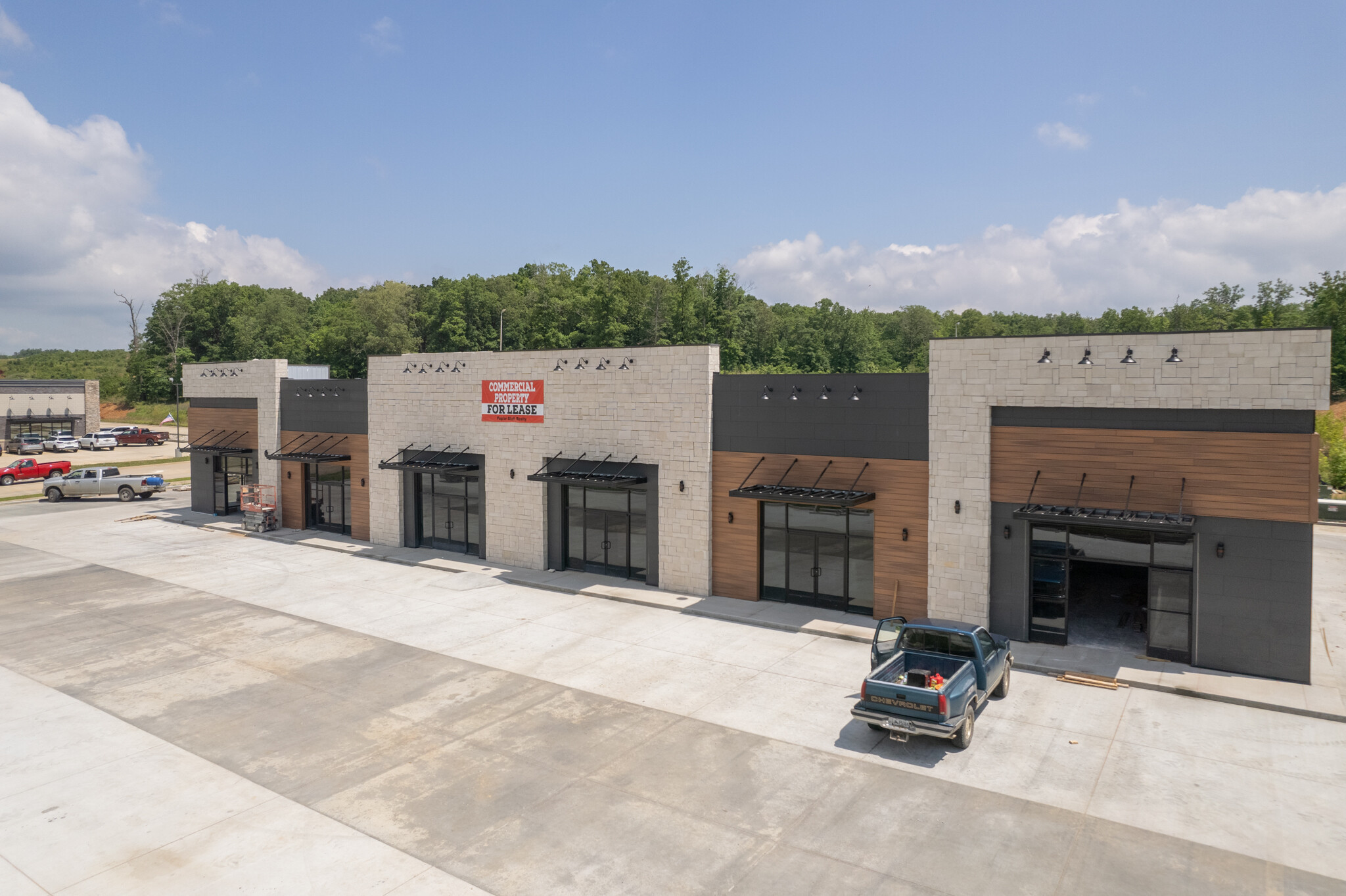 2000 Shelby Rd., Poplar Bluff, MO for lease Building Photo- Image 1 of 12