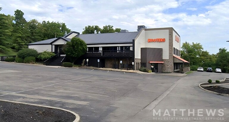 12183-12185 Springfield Pike, Cincinnati, OH for lease Building Photo- Image 1 of 23