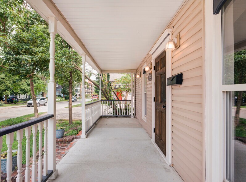 6543 Ferguson St, Indianapolis, IN à louer - Photo du bâtiment - Image 3 de 25