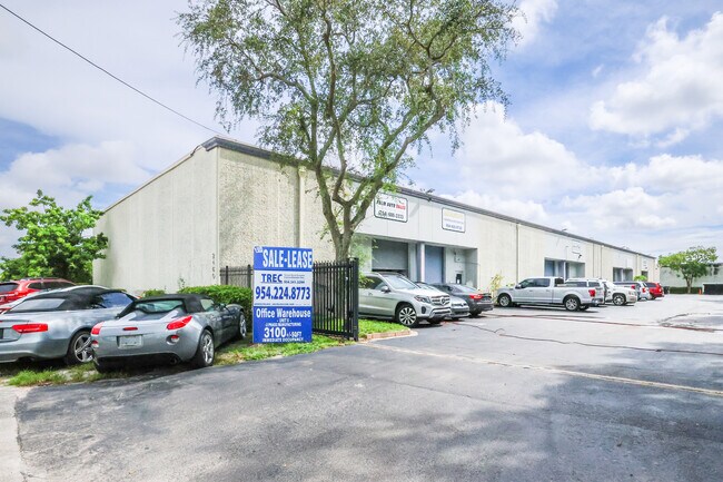 More details for 2460 Nw 17th Ln, Pompano Beach, FL - Industrial for Lease