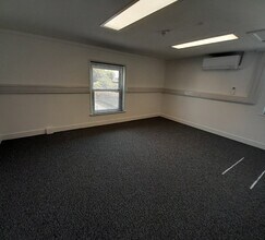 11 High St, Cambridge for lease Interior Photo- Image 1 of 3