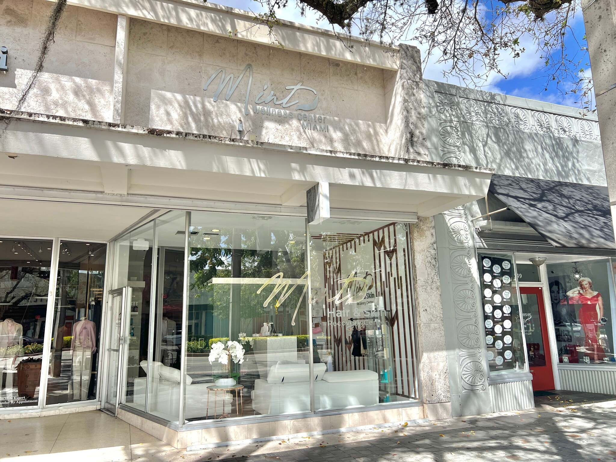 355-359 Miracle Mile, Coral Gables, FL for lease Primary Photo- Image 1 of 60