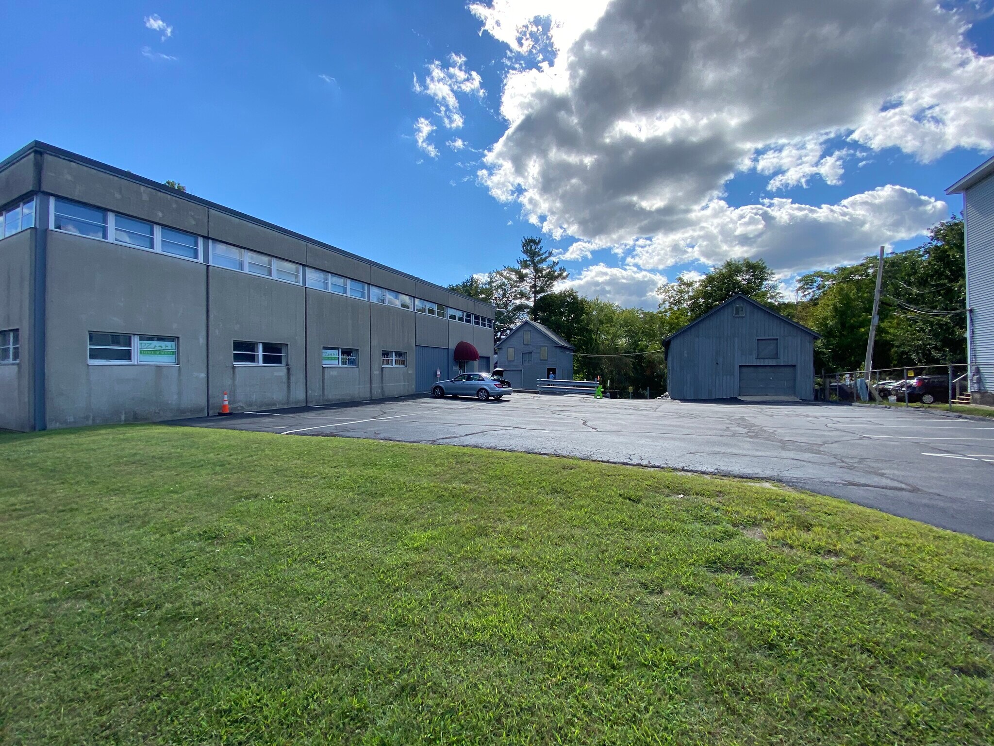 173 Grove St, Worcester, MA for lease Interior Photo- Image 1 of 28