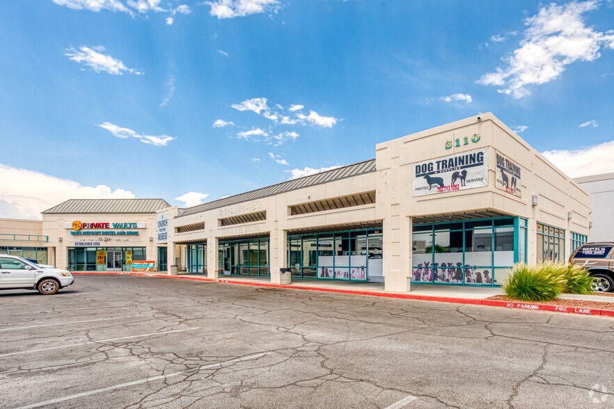 3110-3130 E Sunset Rd, Las Vegas, NV for lease - Building Photo - Image 1 of 4