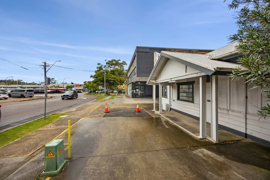 8 Roger St, Brookvale à louer - Photo du bâtiment - Image 2 de 2