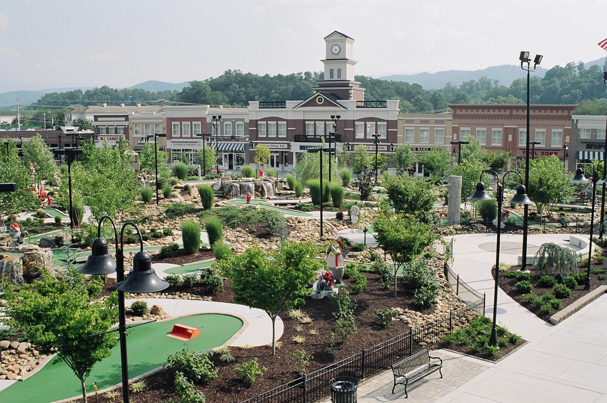 2530 Parkway, Pigeon Forge, TN à vendre Photo du bâtiment- Image 1 de 1