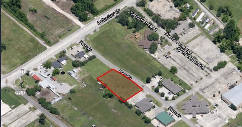 Plaza Dr, Plaquemine, LA for sale - Building Photo - Image 1 of 3