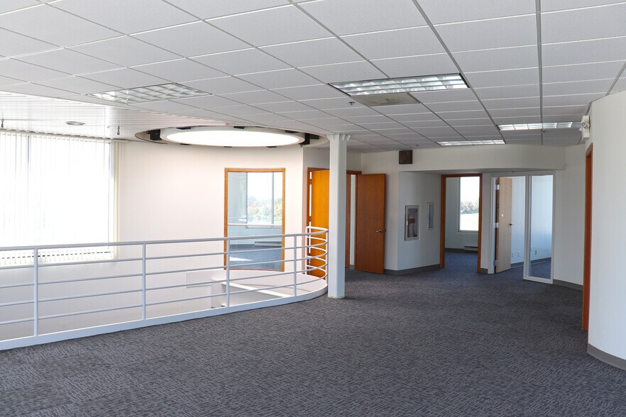 11100 Linpage Pl, Saint Louis, MO à louer - Photo intérieure - Image 3 de 12