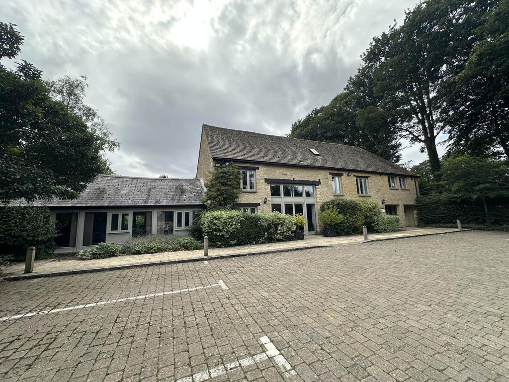 Oxford Rd, Chipping Norton for lease Building Photo- Image 1 of 9