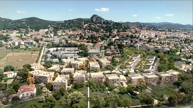 Retail in Hyères for lease Building Photo- Image 1 of 5