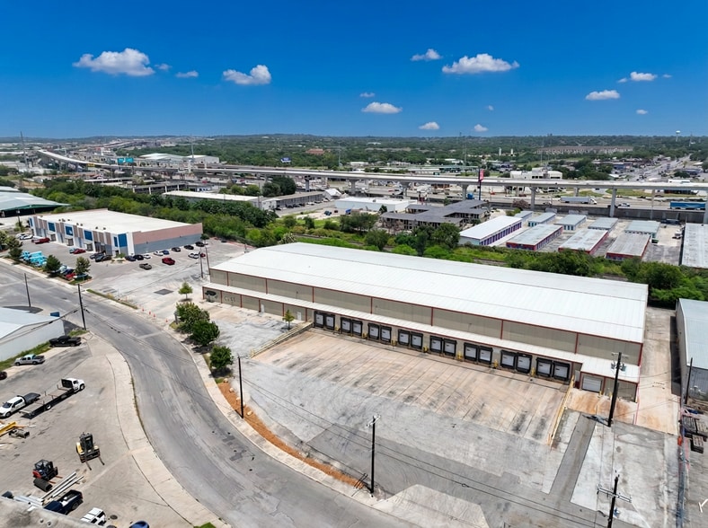 9610 Ball St, San Antonio, TX for lease - Building Photo - Image 1 of 5