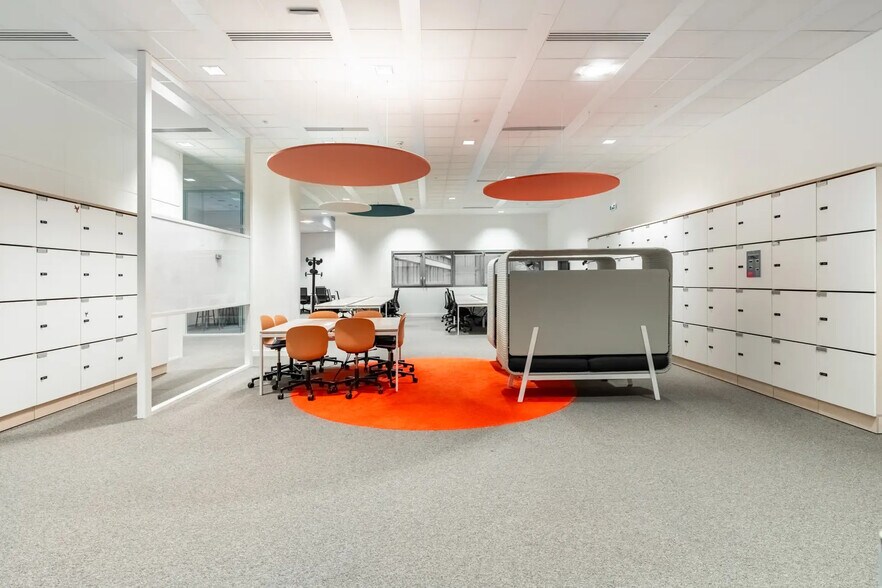 256 Rue Des Pyrénées, Paris à louer - Photo du bâtiment - Image 2 de 13