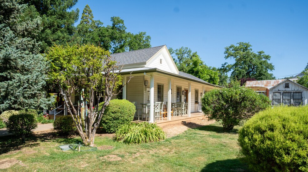 350 Main St, Murphys, CA à vendre - Photo du bâtiment - Image 2 de 11
