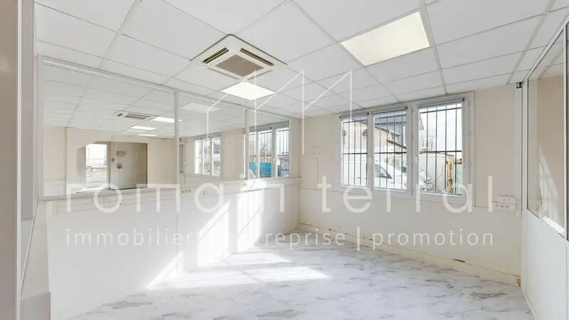 Retail in Couzeix for sale - Interior Photo - Image 3 of 10