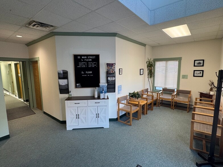 55 Main St, Bridgton, ME for lease - Lobby - Image 1 of 5