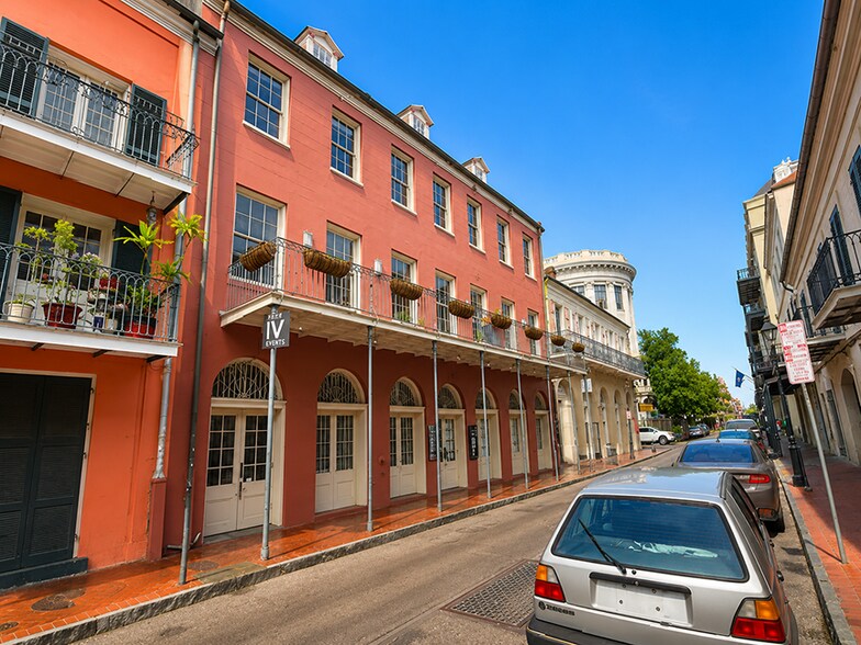 534 Saint Louis St, New Orleans, LA à louer - Photo du bâtiment - Image 2 de 8