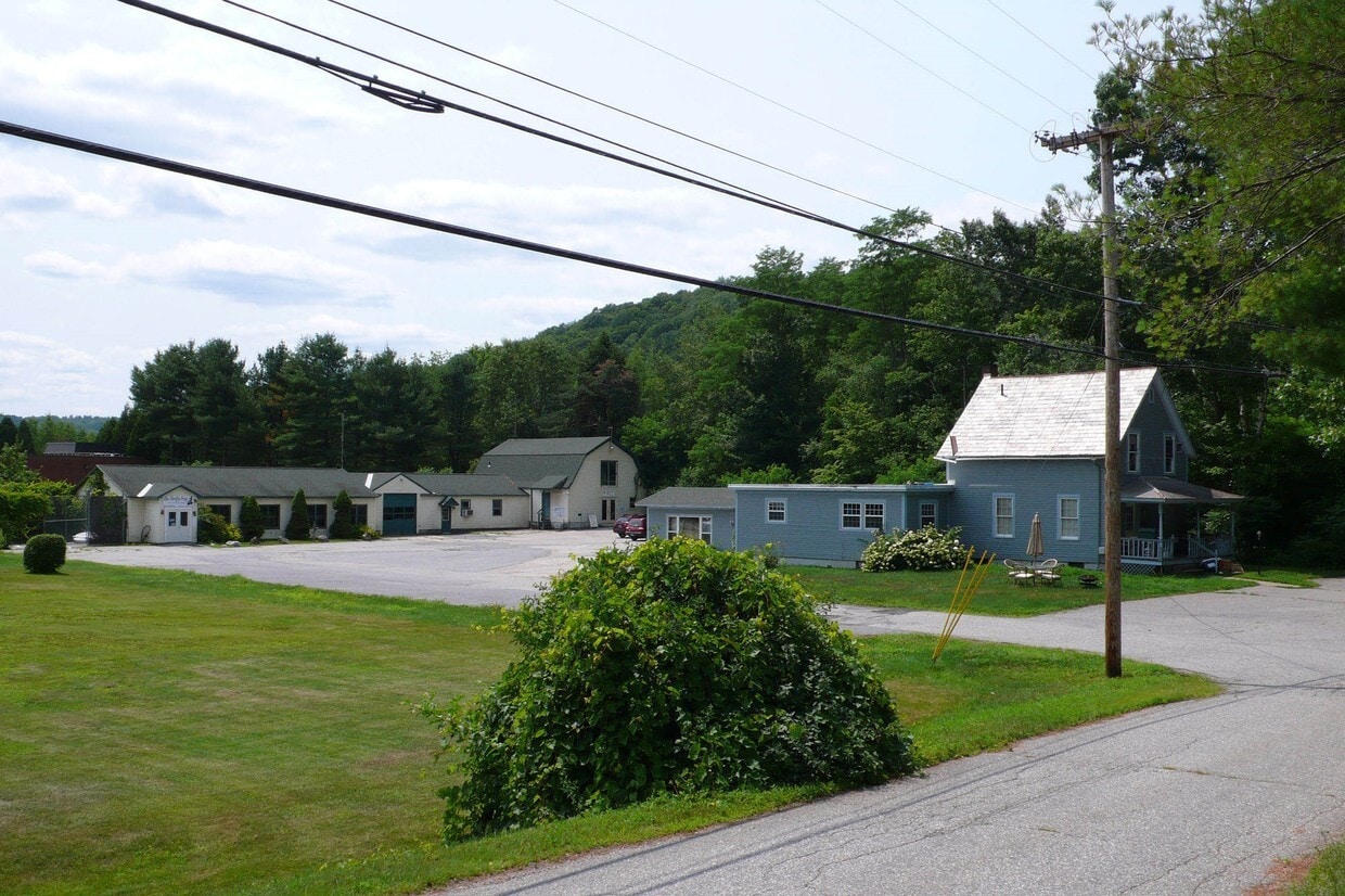 72-74 Black Mountain Rd, Brattleboro, VT for lease Building Photo- Image 1 of 11