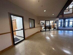 1700 S 1st Ave, Iowa City, IA for lease Interior Photo- Image 1 of 31