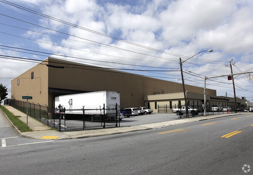 460 Decatur St, Atlanta, GA à louer - Photo du bâtiment - Image 2 de 6