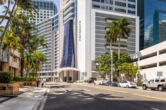 Plus de détails pour 1100 Brickell Bay Dr, Miami, FL - Bureau/Commerce de détail, Commerce de détail à louer