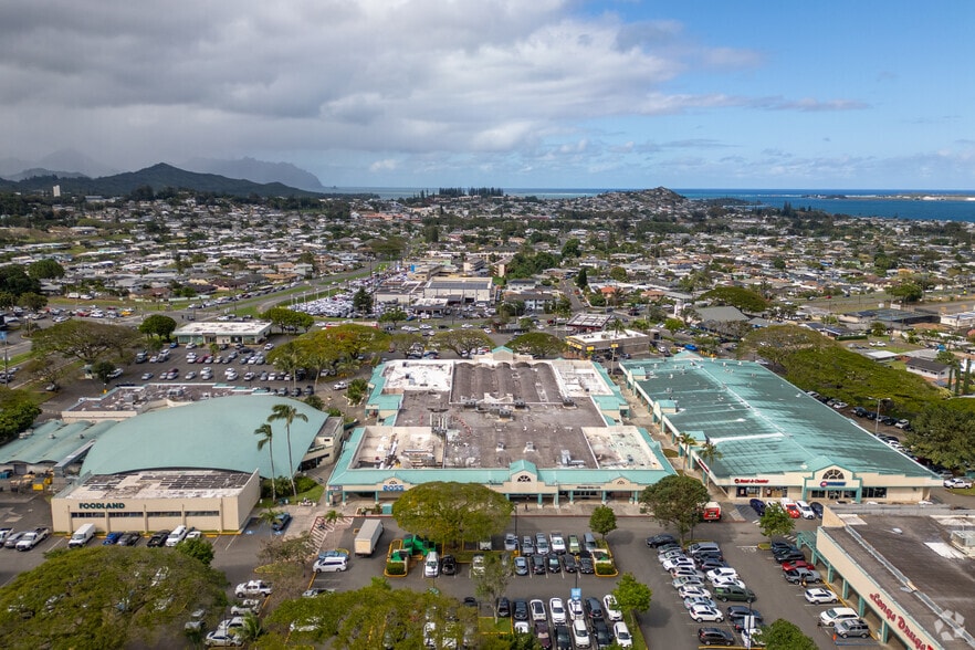 45-480 Kaneohe Bay Dr, Kaneohe, HI à louer - Aérien - Image 2 de 6