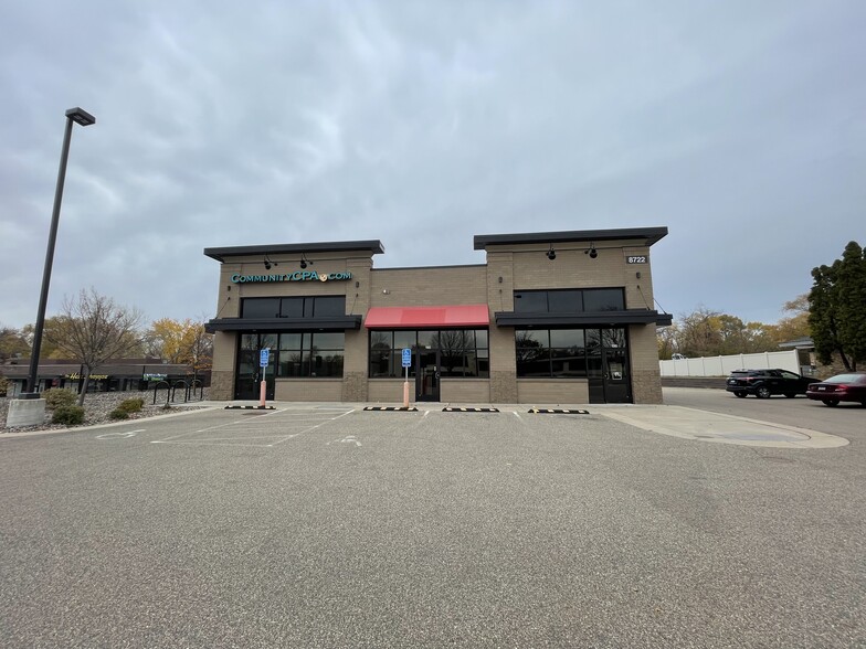 8722 Lyndale Ave S, Bloomington, MN for lease - Building Photo - Image 2 of 5