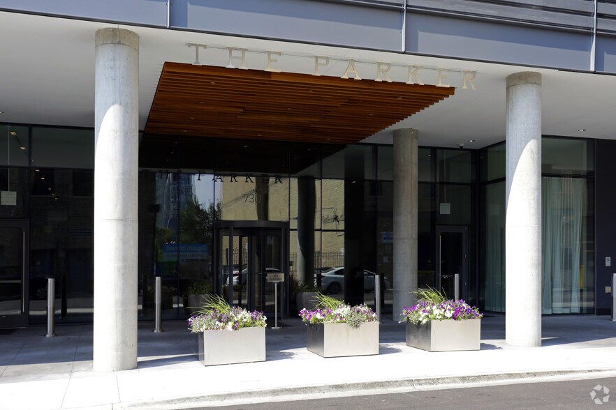 175 N Halsted St, Chicago, IL for lease - Building Photo - Image 2 of 47