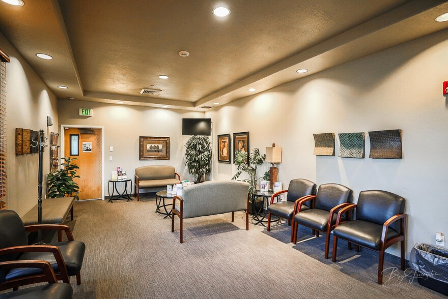 368 E Riverside Dr, Saint George, UT à vendre - Hall d’entrée - Image 2 de 50