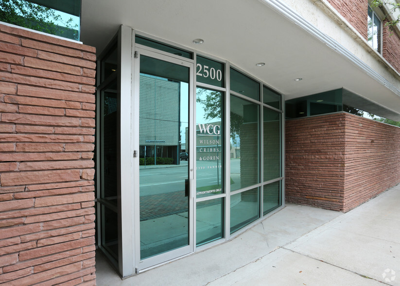 2500 Fannin St, Houston, TX for lease - Building Photo - Image 2 of 3