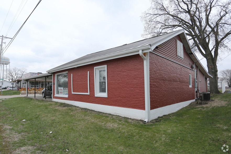 408 E Pearce Blvd, Wentzville, MO à louer - Photo du bâtiment - Image 2 de 2
