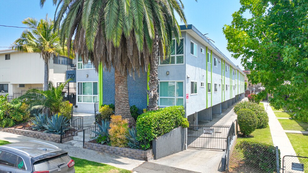 720 N Market St, Inglewood, CA à vendre - Photo du bâtiment - Image 1 de 12